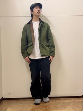 「アイテム（ミリタリージャケット）」を使った、倉見　優良さん（メンズ・175cm・20代）の秋コーディネート