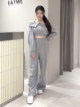 「アイテム（バレッタ/ヘアクリップ）」を使った、寧音さん（レディース・156cm）の秋コーディネート