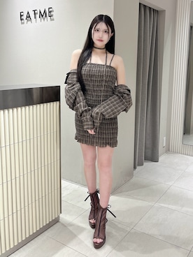 「EATME（イートミー）のアイテム（サンダル）」を使った、寧音さん（レディース・156cm）の秋コーディネート