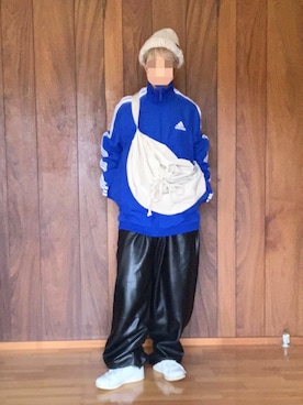 「adidas（アディダス）のアイテム（その他アウター）」を使った、keiと申します😅さん（レディース・151cm）の冬コーディネート