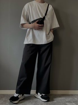 「remer（リメール）のloose box pleats basic wide PT (spring A)/ルーズボックスプリーツベーシックワイドパンツ（その他パンツ、ブラック系）」を使った、rakuwear2002さん（メンズ・172cm）の春コーディネート