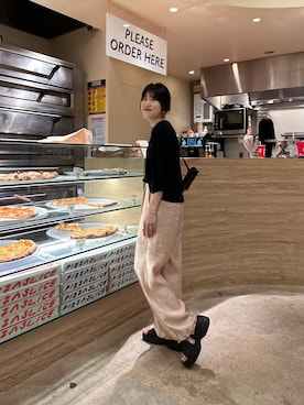 「サテンパンツ」｜「アイテム（ピンク系）」を使った、asaminさん（レディース・158cm）の夏コーディネート