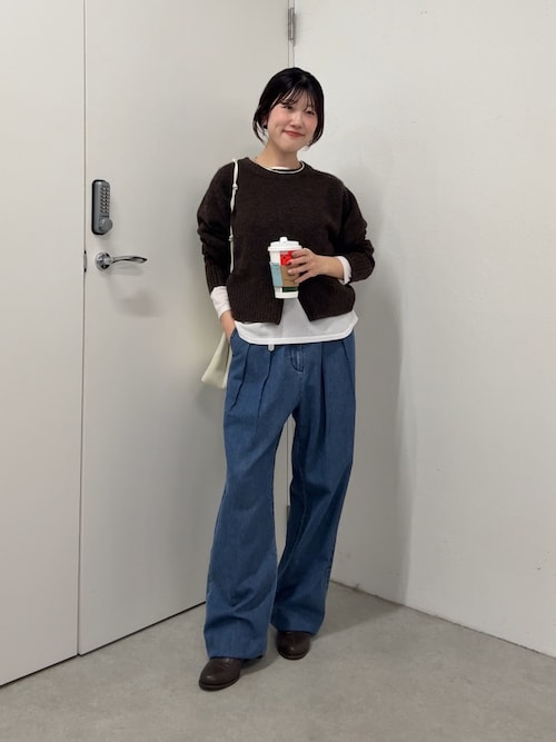 Q.anos/チャーム付きタックワイドデニム（デニムパンツ）｜COLLAGE