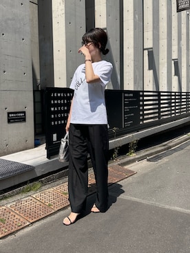 「アイテム（トートバッグ、シルバー系）」を使った、asaminさん（レディース・157cm）の春コーディネート