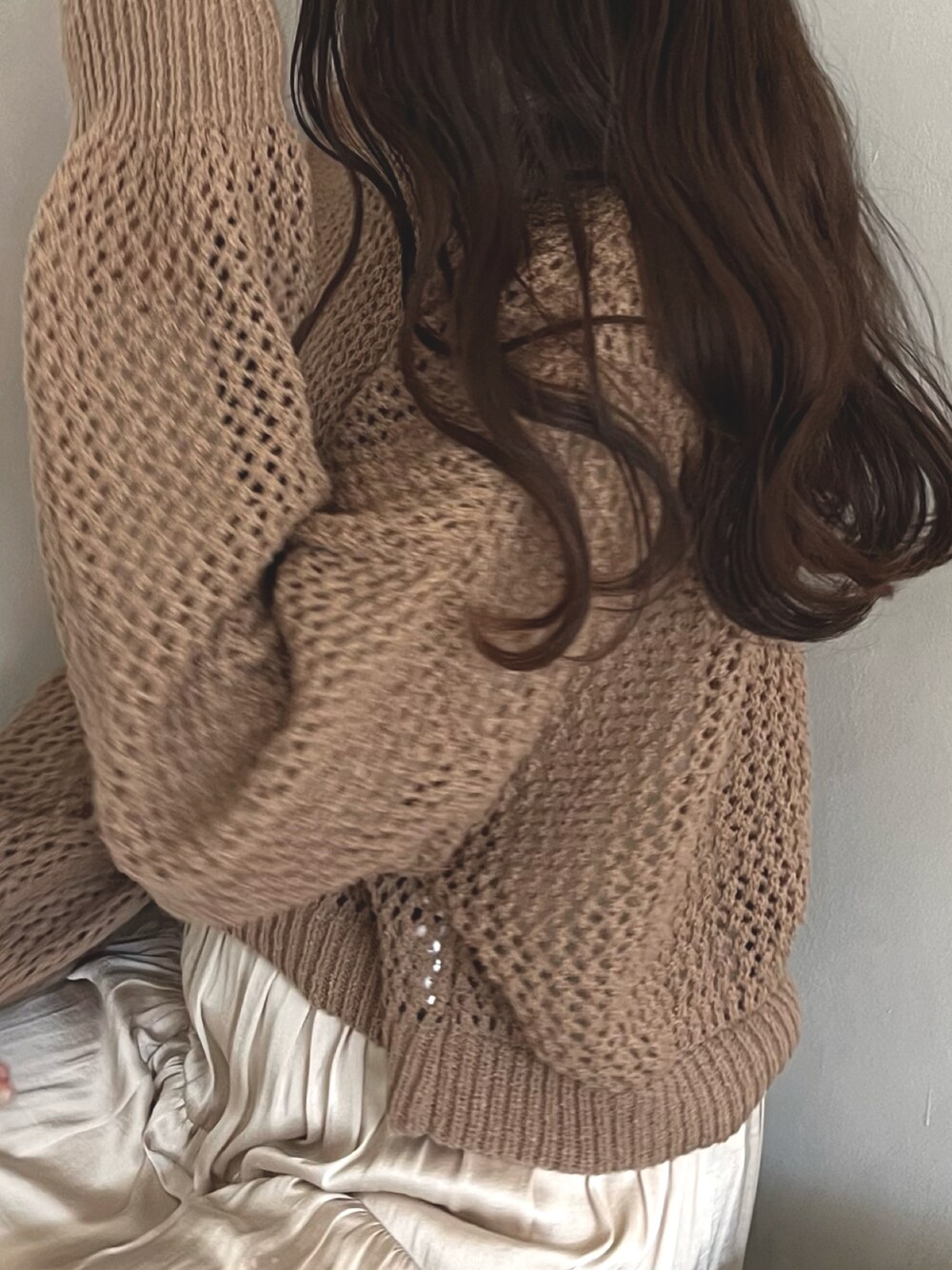 「お出かけコーデ、秋服準備はじめました、お洒落さんとつながりたい、秋カラー、ニット、淡色コーデ、淡色女子、アツいコーデ全部見せ」｜「NATURAL BEAUTY BASICのサテンレイヤードスカート/0171220880（スカート、ホワイト系）」を使った、萌 々さん（骨格ウェーブ・レディース・165cm）の夏コーディネートの1枚目の写真