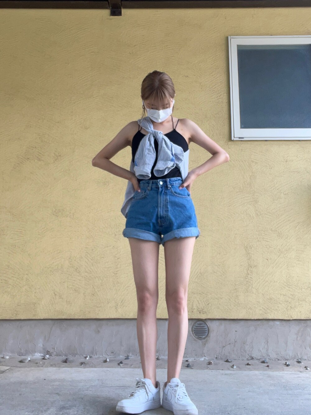 「プチプラコーデ、夏コーデ、シャツスタイル、カジュアルコーデ、スニーカー、NIKE、WEGO、ZARA」｜「ZARAのアイテム（パンツ、ブルー系）」を使った、cocoaさん（レディース・160cm）の夏コーディネートの1枚目の写真