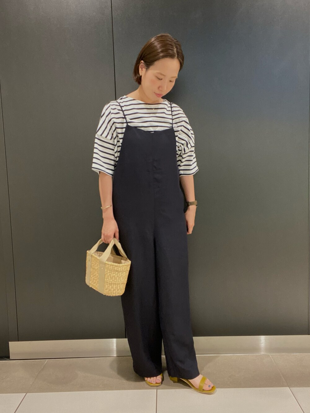 「夏コーデ、シンプルコーデ、パンツコーデ、サロペット、リラックス、ビッグT」｜「URBAN RESEARCH DOORSのオーガニックコットンボーダーTシャツ（Tシャツ/カットソー、ブルー系）」を使った、mtyk1020さん（レディース・159cm）の夏コーディネートの1枚目の写真