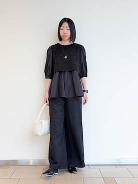 「SMELLY（スメリー）のベロアスクエアバッグ（ハンドバッグ、ホワイト系）」を使った、くろみーさん（レディース・168cm）の夏コーディネート