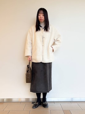 「アイテム（ノーカラーコート、ホワイト系）」を使った、くろみーさん（レディース・168cm）の冬コーディネート