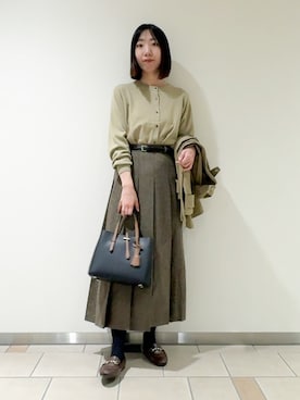 「アイテム（トレンチコート）」を使った、くろみーさん（レディース・168cm）の秋コーディネート