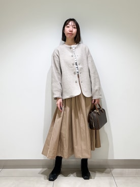「ボストンバッグ」｜「アイテム（ノーカラージャケット）」を使った、くろみーさん（レディース・168cm）の冬コーディネート