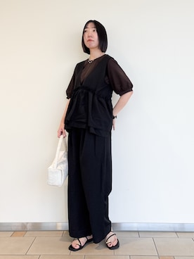「URBAN RESEARCH Sonny Label（アーバンリサーチサニーレーベル）のペプラムフリルアソートオールインワン（つなぎ/オールインワン、ブラック系）」を使った、くろみーさん（レディース・168cm）の夏コーディネート