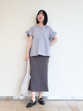 「ITEMS URBANRESEARCH（アイテムズ アーバンリサーチ）の袖フリルスキッパーブラウス（シャツ/ブラウス、ブルー系）」を使った、くろみーさん（レディース・168cm）の夏コーディネート