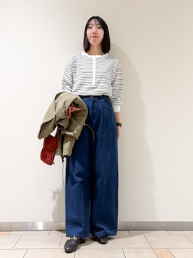 「ITEMS URBANRESEARCH（アイテムズ アーバンリサーチ）の2WAYワッフルプルオーバー（Tシャツ/カットソー、ホワイト系）」を使った、くろみーさん（レディース・168cm）の春コーディネート