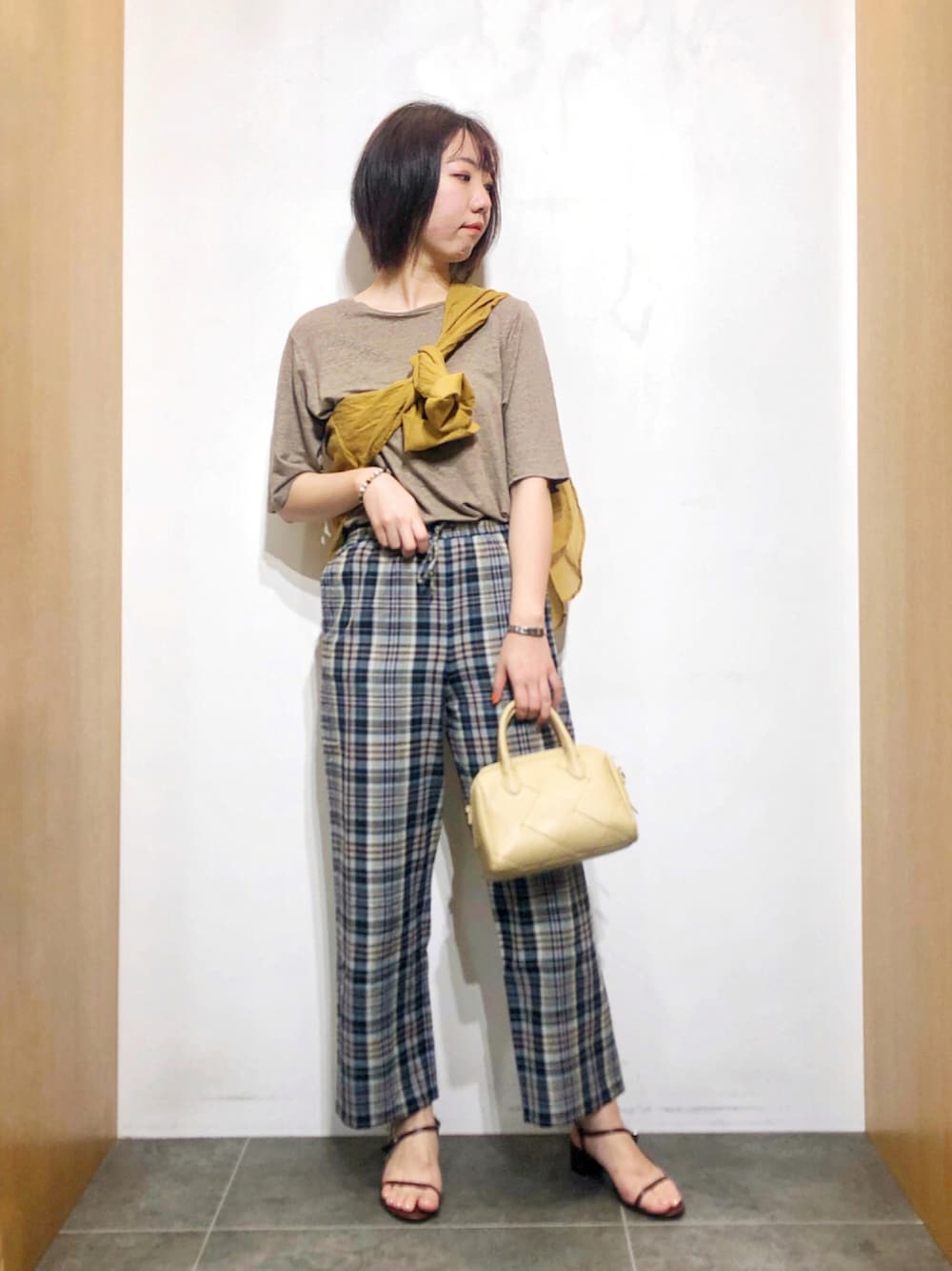 マドラスチェックパンツを使った人気ファッションコーディネート - WEAR