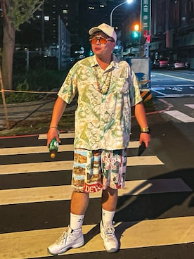 「AIR JORDAN（エアジョーダン）のアイテム（スニーカー）」を使った、wilsonhuangさん（メンズ・174cm）の秋コーディネート