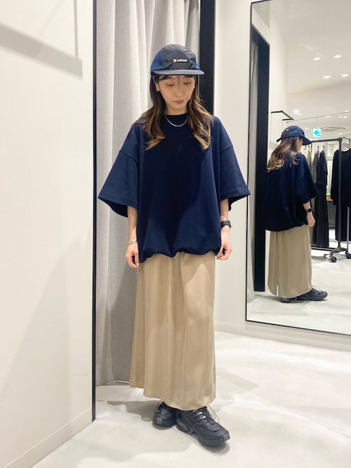キュプラサテンストレートスカート