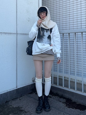 「アイテム（レッグウェア）」を使った、manaさん（レディース・166cm）の冬コーディネート