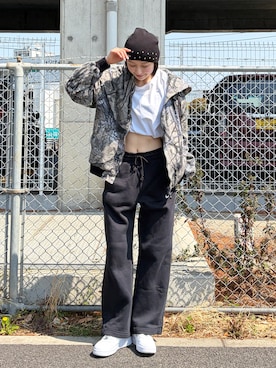 「NIKE（ナイキ）のアイテム（パンツ）」を使った、manaさん（レディース・166cm）の春コーディネート