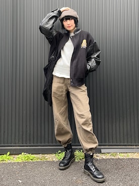 「アイテム（スタジャン）」を使った、manaさん（レディース・166cm）の冬コーディネート