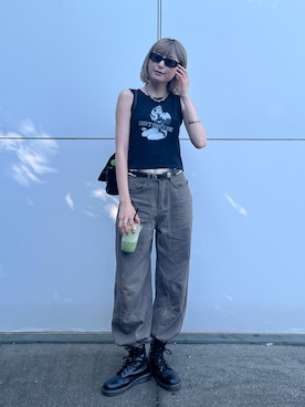 「Dr. Martens（ドクターマーチン）のアイテム」を使った、manaさん（レディース・166cm）の秋コーディネート