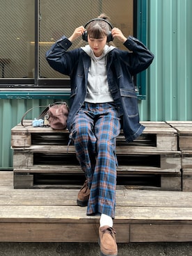 「アイテム（カバーオール）」を使った、manaさん（レディース・166cm）の秋コーディネート