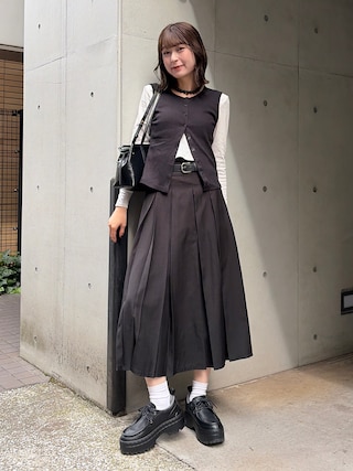「CHARLES & KEITH(チャールズ & キース)のNoane ノアン イーロンゲイティドハンドルショルダーバッグ(ショルダーバッグ)」を使った、manaさん(レディース・166cm)の秋コーディネート