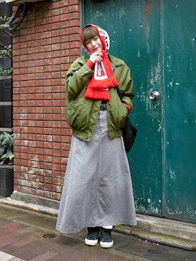 「アイテム（デニムスカート）」を使った、manaさん（レディース・166cm）の冬コーディネート