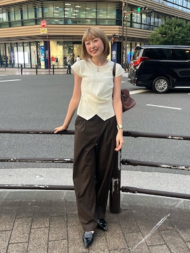 「アイテム（スラックス）」を使った、manaさん（レディース・166cm・20代）の秋コーディネート