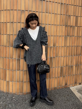 「アイテム（シュシュ）」を使った、eriさん（レディース・163cm）の秋コーディネート