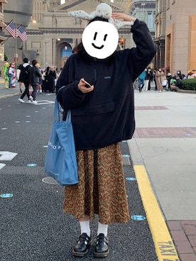 「ユニバコーデ」｜「アイテム（バッグ、ブルー系）」を使った、ちゃさん（レディース・162cm）の冬コーディネート