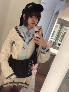 「Candy Stripper（キャンディストリッパー）のアイテム（キャップ）」を使った、もちこさん（レディース・164cm）の秋コーディネート