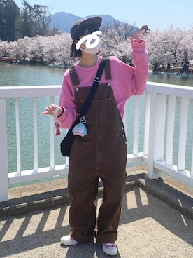 「Levi's（リーバイス）のアイテム（サロペット/オーバーオール）」を使った、　あいり☺︎さん（レディース・163cm）の春コーディネート