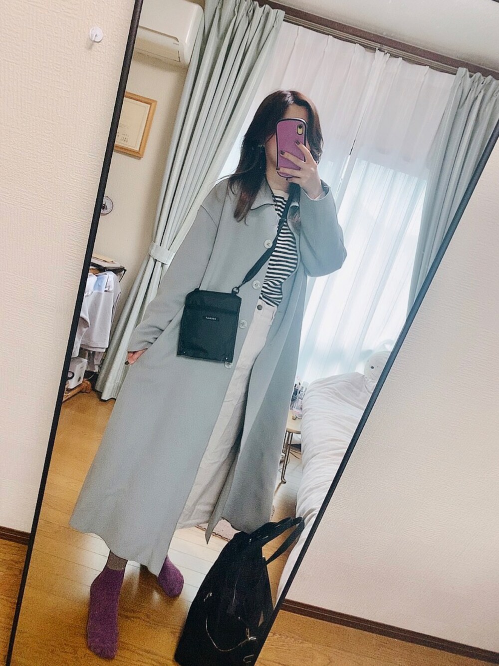 「大人カジュアル」｜「select MOCAのゆったりルーズオーバーシルエットコットンブレンドバルーンスリーブ後ろ長めボーダープルオーバー（Tシャツ/カットソー、ブラック系）」を使った、SHIHOさん（レディース・165cm）の冬コーディネートの1枚目の写真
