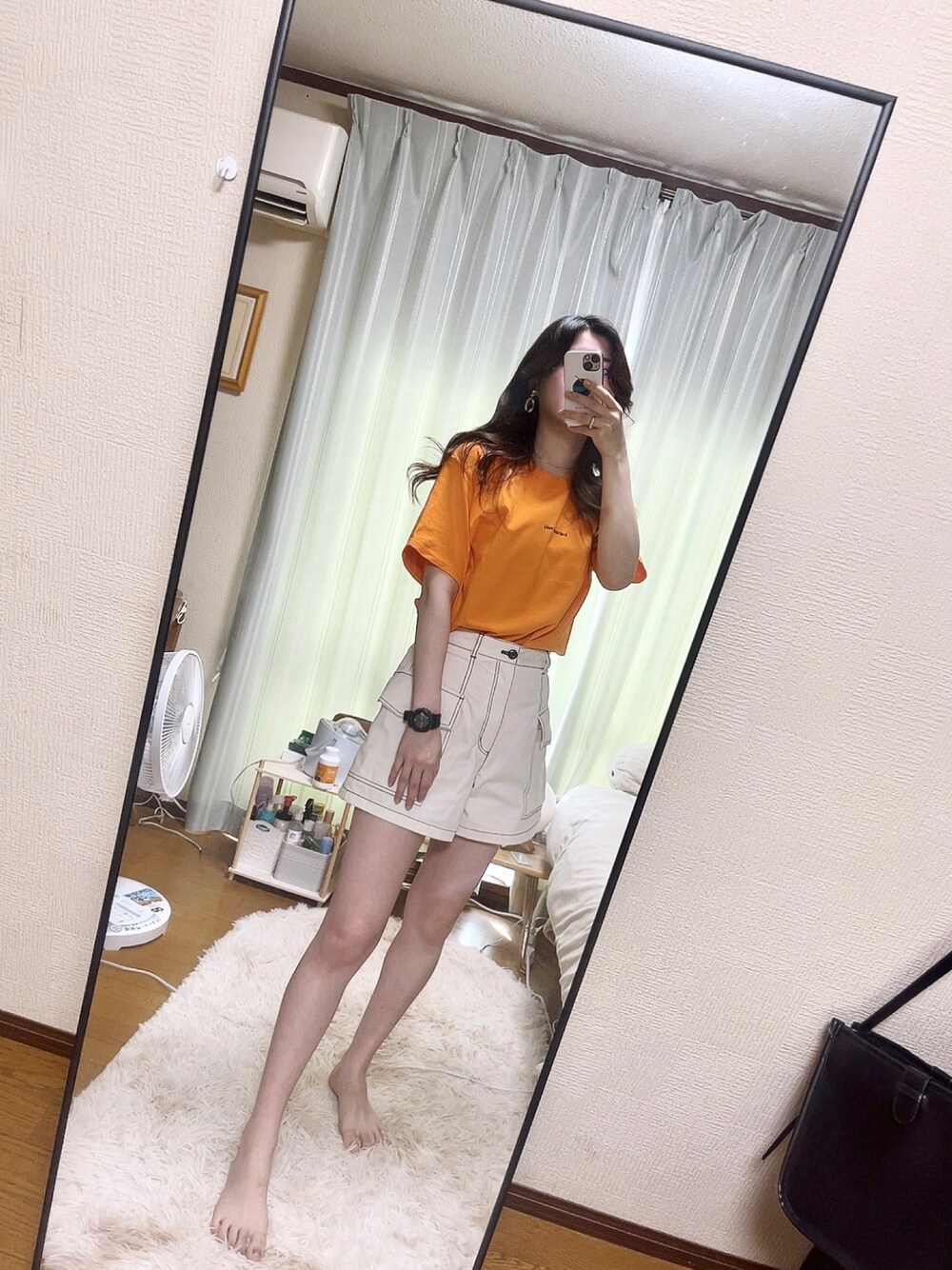 「ショーパン、休日スタイル、Tシャツ、カラー×コーデ、夏コーデ、ホワイト×オレンジ、GU、韓国ファッション」｜「BABY-GのBA-110シリーズ / BA-110BC-1AJF / ベビーG（アナログ腕時計、ブラック系）」を使った、SHIHOさん（レディース・166cm）の夏コーディネートの1枚目の写真