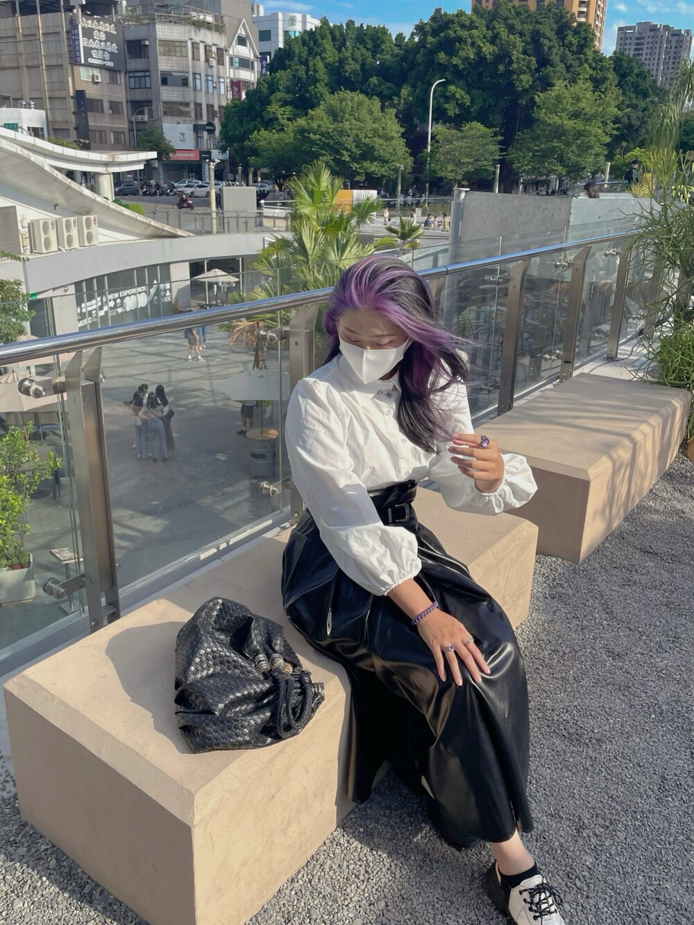 「沒有のアイテム（スカート、ブラック系）」を使った、廖妙淨さん（レディース・170cm）の夏コーディネートの1枚目の写真