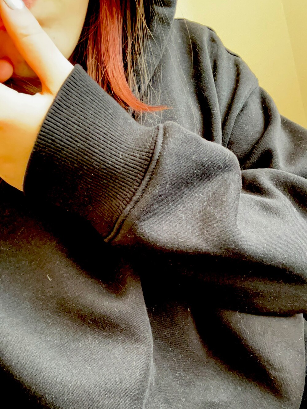 「UNIQLOのアイテム（パーカー、ブラック系）」を使った、🥳さん（レディース・165cm）の秋コーディネートの1枚目の写真