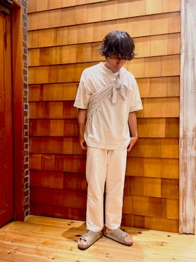 「BIRKENSTOCK（ビルケンシュトック）のZurich Suede Soft Footbed 【レギュラー幅】 ユニセックス（サンダル、ベージュ系）」を使った、yujiroさん（メンズ・173cm）の夏コーディネート