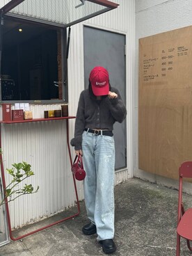 「FOREVER 21（フォーエバー トゥエンティーワン）の【2024FW】フェザーアンサンブル（カーディガン/ボレロ、グレー系）」を使った、yuiさん（レディース・163cm）の秋コーディネート