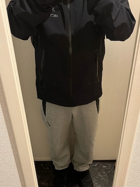 「ARC'TERYX（アークテリクス）のアイテム（マウンテンパーカー）」を使った、にゃーこさんさん（メンズ・165cm）の冬コーディネート