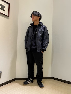 「AVIREX（アヴィレックス）のアイテム（スウェット）」を使った、Yu OTSUKAさん（メンズ・176cm）の秋コーディネート