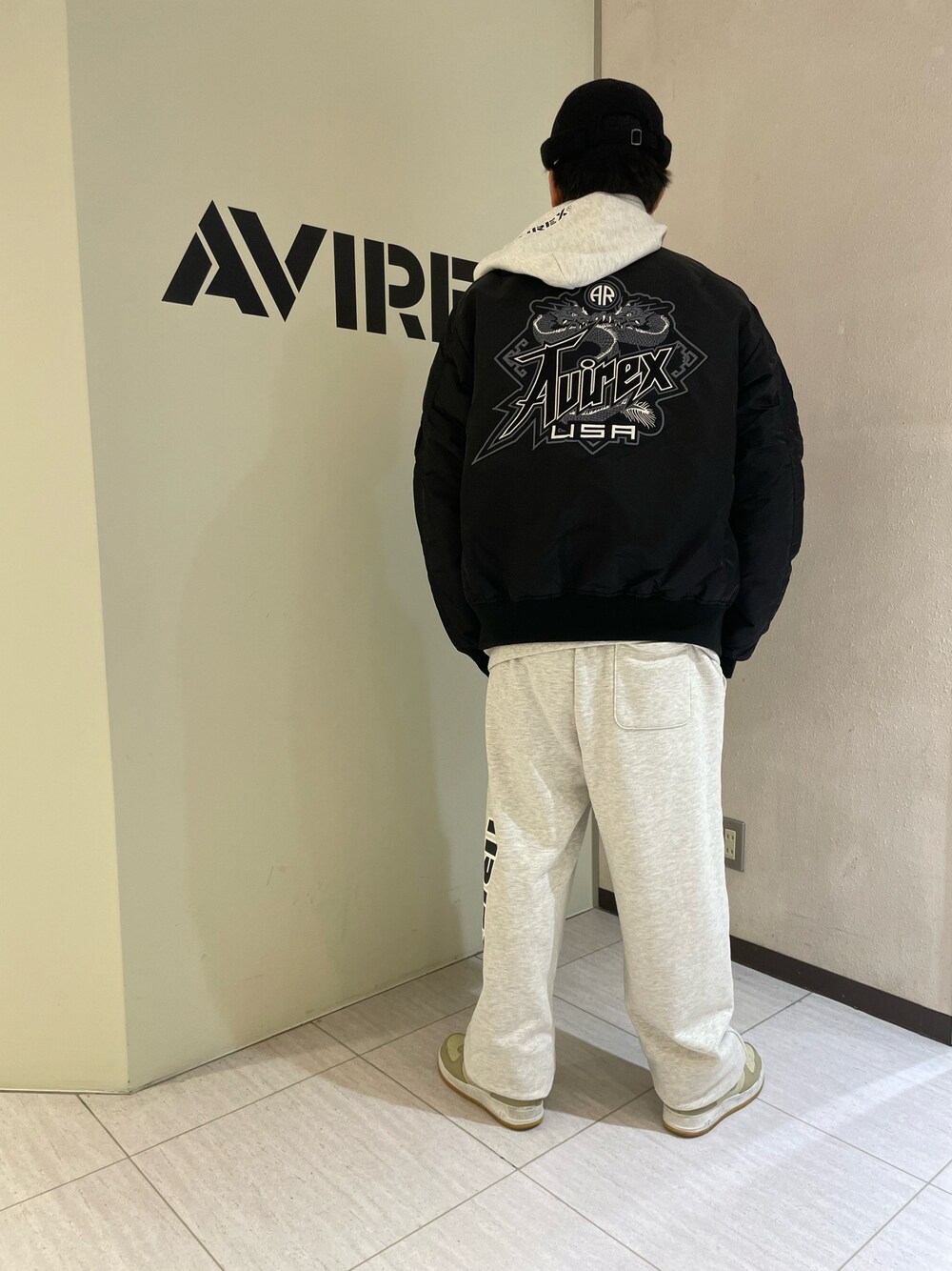 AVIREX × MLBヤンキース パーカー スウェットパンツ セットアップXL AVIREX × MLBヤンキース パーカー スウェットパンツ セットアップXL