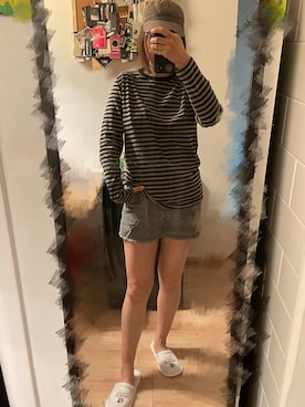「Abercrombie&Fitch（アバークロンビーアンドフィッチ）のアイテム（帽子）」を使った、西贝sysy宁さん（レディース・169cm）の春コーディネート