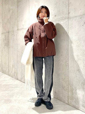 「アイテム（マフラー）」を使った、アサミさん（レディース・163cm）の秋コーディネート