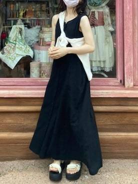 ワンピース ドレスを使った 白黒 の人気ファッションコーディネート Wear ワンピース ドレスを使った 白黒 の人気ファッションコーディネート Wear