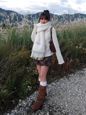「アイテム（マフラー）」を使った、mairaさん（レディース・156cm）の秋コーディネート