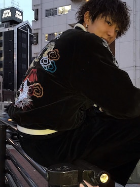 「秋冬コーデ」｜「アイテム（スカジャン）」を使った、藤さん（メンズ・176cm）の秋コーディネート