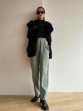 「ファーベスト」｜「アイテム（スウェットパンツ）」を使った、TRUNC 88さん（レディース・162cm）の冬コーディネート