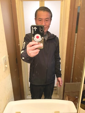 「UNDER ARMOUR（アンダーアーマー）のアイテム（ジャケット/アウター）」を使った、バツ1 独身おしゃれ大好きオヤジさん（メンズ・173cm）の冬コーディネート