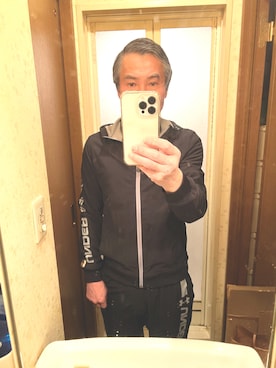 「UNDER ARMOUR（アンダーアーマー）のアイテム（ジャケット/アウター）」を使った、バツ1 独身おしゃれ大好きオヤジさん（メンズ・173cm）の夏コーディネート